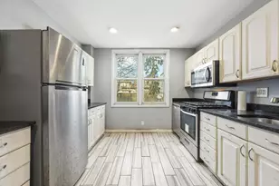 25 Van Reypen St, Jersey City, NJ 07306 - Photo 18