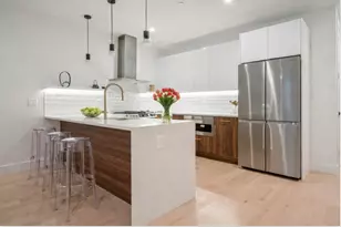 22 Bright St, Jersey City, NJ 07302 - Photo 2