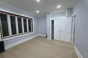 154 W 33rd St, Bayonne, NJ 07002 - Photo 2