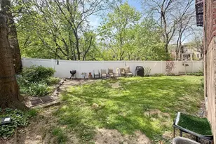 11 Cuneo Pl, Jersey City, NJ 07307 - Photo 18