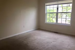 15 Alexander Ct, Jersey City, NJ 07305 - Photo 8