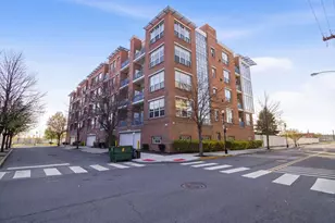 3 Greenwich Dr, Jersey City, NJ 07305 - Photo 16