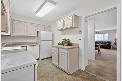 195 Avenue A, Bayonne, NJ 07002 - Photo 4
