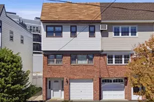 195 Avenue A, Bayonne, NJ 07002 - Photo 1