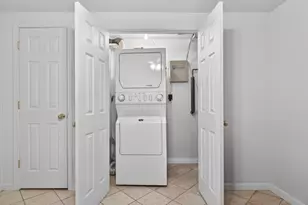 195 Avenue A, Bayonne, NJ 07002 - Photo 6