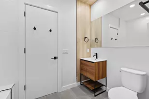 35 Orchard St, Jersey City, NJ 07306 - Photo 12