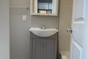 198 Griffith St, Jersey City, NJ 07307 - Photo 10