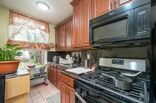 198 Griffith St, Jersey City, NJ 07307 - Photo 14