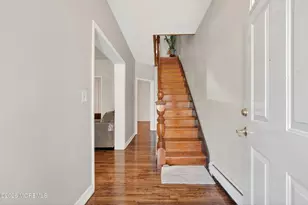 28 Willow St, Bayonne, NJ 07002 - Photo 2