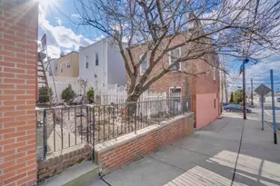 678 Liberty Ave, Jersey City, NJ 07307 - Photo 8