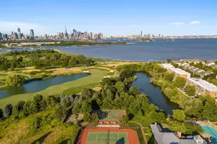 206 Shearwater Ct W, Jersey City, NJ 07305 - Photo 18