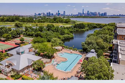 26 Half Moon Isle #26, Jersey City, NJ 07305 - Photo 36