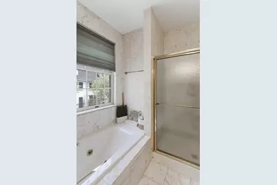 26 Half Moon Isle #26, Jersey City, NJ 07305 - Photo 24