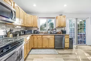 386A Park Ave, Fairview, NJ 07022 - Photo 12