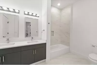425 Avenue C #201, Bayonne, NJ 07002 - Photo 6