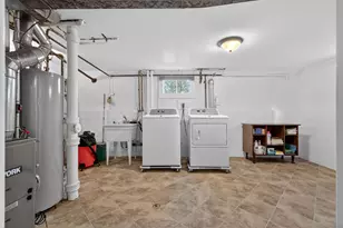 364 Ave E, Bayonne, NJ 07002 - Photo 22