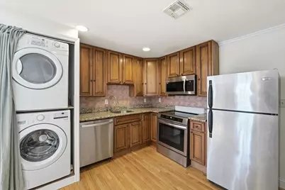 90 Court House Pl #2R, Jersey City, NJ 07306 - Photo 1