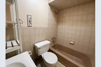 52 Yale Ave #2, Jersey City, NJ 07304 - Photo 8