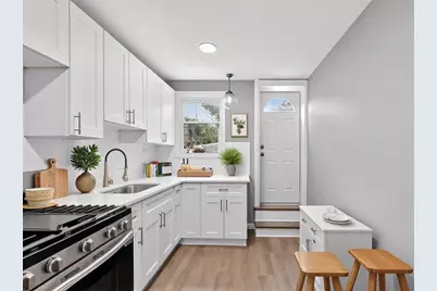 71 East 22nd St, Bayonne, NJ 07002 - Photo 2
