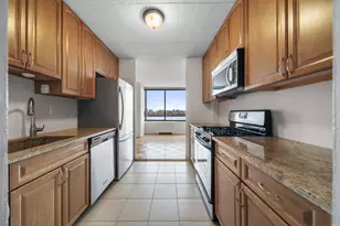 9060 Palisade Ave, North Bergen, NJ 07047 - Photo 2