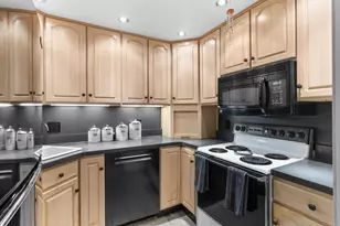 7855 Blvd E, North Bergen, NJ 07047 - Photo 6