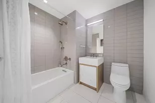75 Park Ln S, Jersey City, NJ 07310 - Photo 14