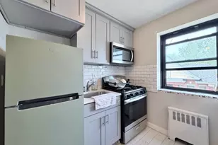165 Vroom St, Jersey City, NJ 07306 - Photo 8