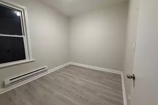 221 Wilkinson Ave, Jersey City, NJ 07305 - Photo 16