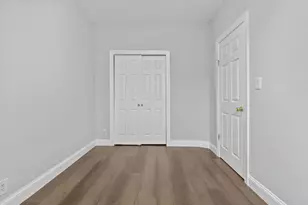 126 Wade St, Jersey City, NJ 07305 - Photo 6