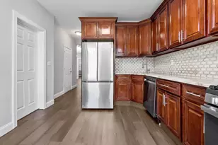 126 Wade St, Jersey City, NJ 07305 - Photo 4