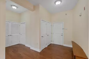 3 Greenwich Dr, Jersey City, NJ 07305 - Photo 26