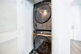 32 Jones St, Jersey City, NJ 07306 - Photo 10