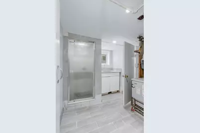25 Bartholdi Ave, Jersey City, NJ 07305 - Photo 14