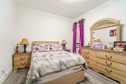 137 Manhattan Ave, Jersey City, NJ 07307 - Photo 26