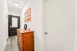137 Manhattan Ave, Jersey City, NJ 07307 - Photo 22