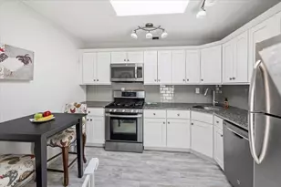 1150 River Rd, Edgewater, NJ 07020 - Photo 2