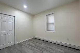 34 Giles Ave, Jersey City, NJ 07306 - Photo 10