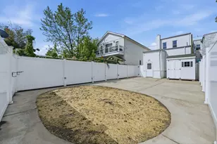138 Lexington Ave, Bayonne, NJ 07002 - Photo 24