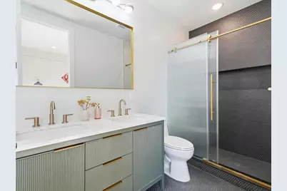 15 Manhattan Ave #2, Jersey City, NJ 07307 - Photo 20