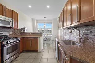 15 Freedom Way, Jersey City, NJ 07305 - Photo 8