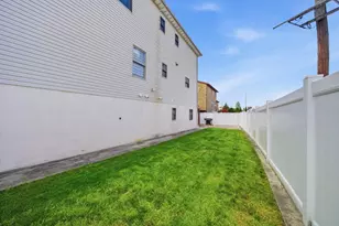 861 Hudson Ave, Secaucus, NJ 07094 - Photo 42