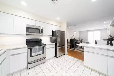 101 Shearwater Ct East #47, Jersey City, NJ 07305 - Photo 6