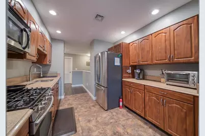 302 Heights Dr, Haledon, NJ 07508 - Photo 6
