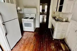 261 Bowers St, Jersey City, NJ 07307 - Photo 14