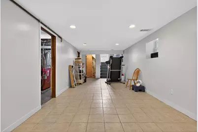 176 Boyd Ave, Jersey City, NJ 07304 - Photo 36