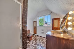 431 Van Renssalaer, Ridgefield, NJ 07657 - Photo 36