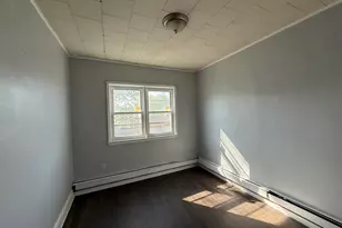 329 Columbia Ave, Jersey City, NJ 07307 - Photo 4