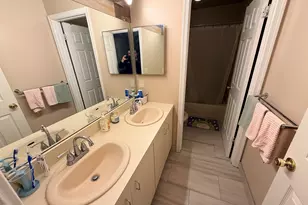 27 Cedar St, Jersey City, NJ 07305 - Photo 8