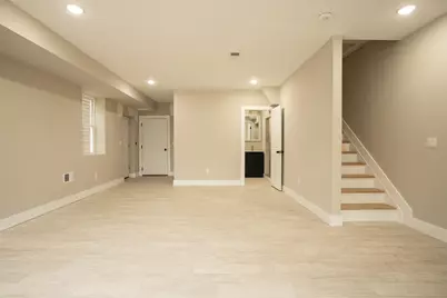 111 Poplar St, Jersey City, NJ 07307 - Photo 14