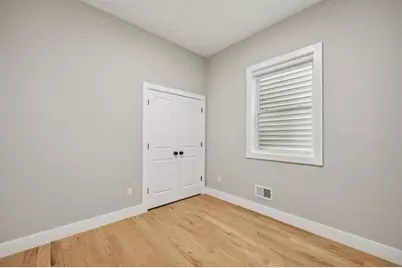 111 Poplar St, Jersey City, NJ 07307 - Photo 12